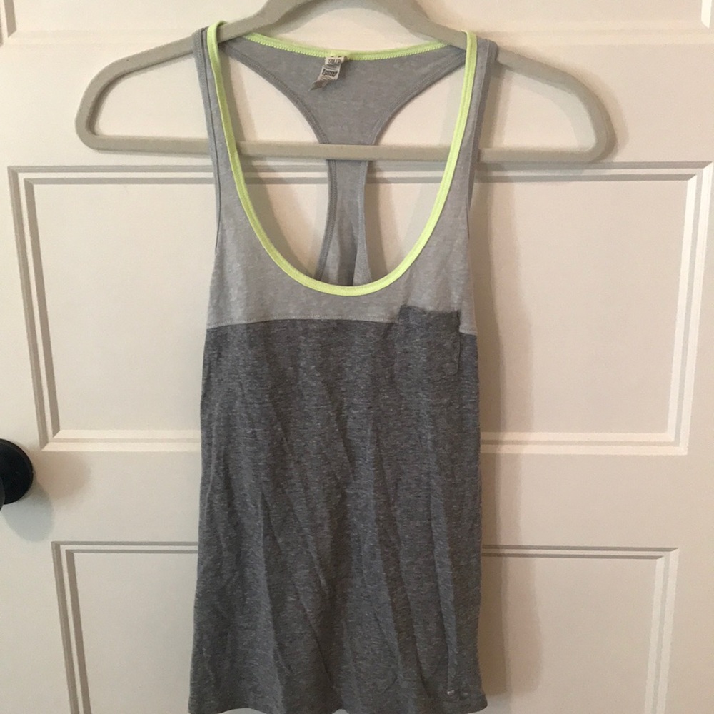 Under Armour tank